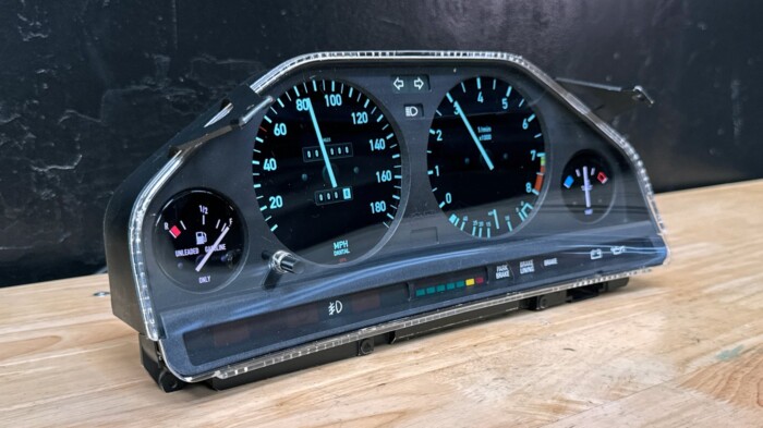 Ilyen az ha egy vérbeli rajongó modernizálja az öreg BMW-ket 2 Ilyen az ha egy vérbeli rajongó modernizálja az öreg BMW-ket 2