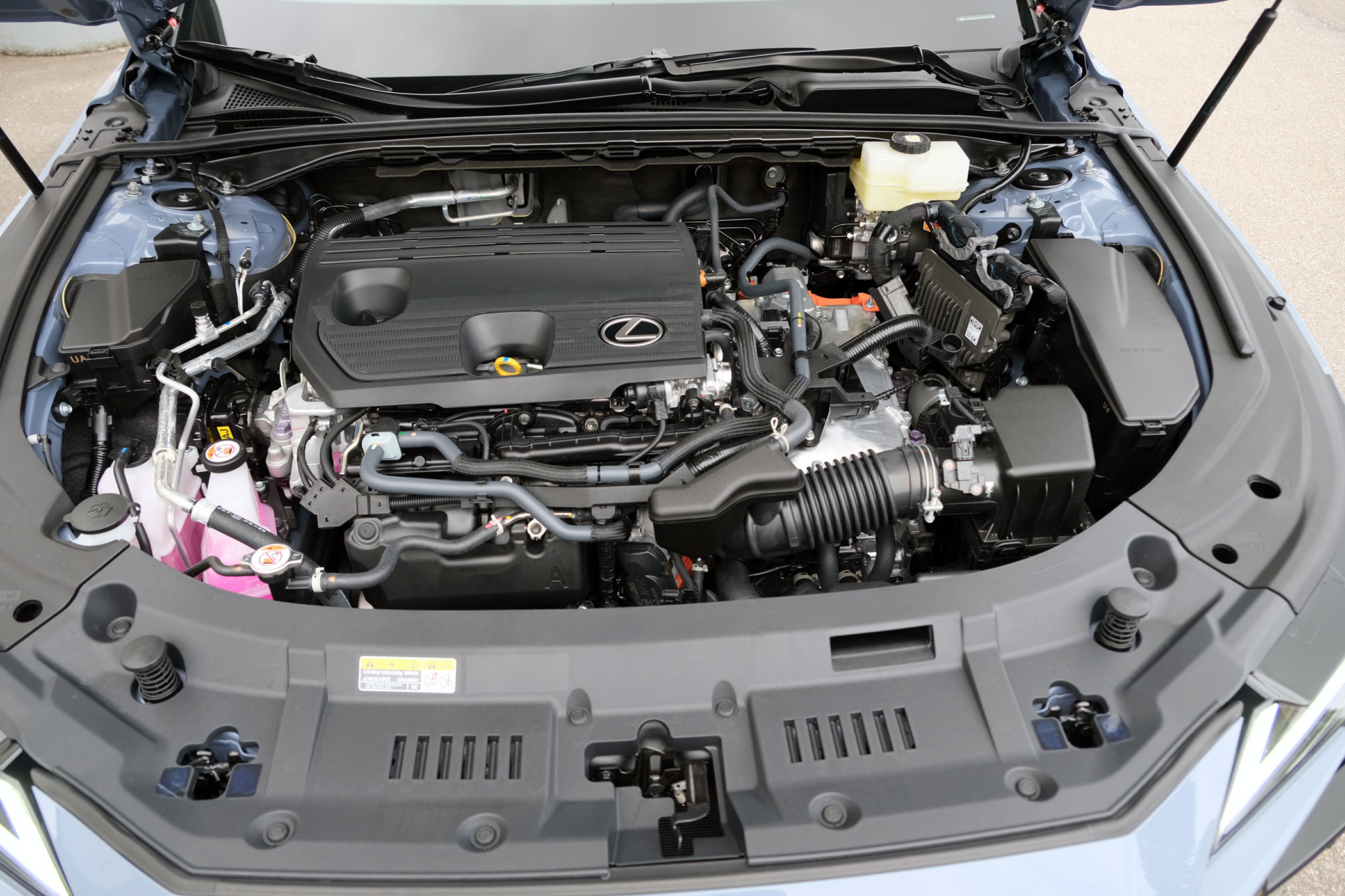 lexus_es__2026_300h-37 | Vezess