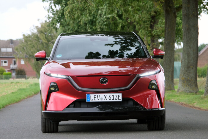 Ez a Mazda nem igazi japán autó 21 Ez a Mazda nem igazi japán autó 21