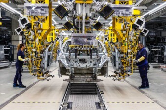 Jön a következő magyar BMW, új modell gyártása kezdődik Debrecenben