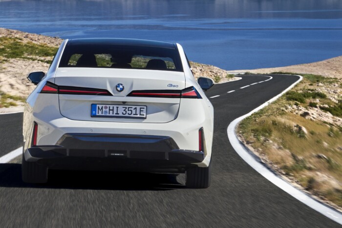 Itt az új BMW 3, nem mondod meg, mi hajtja 7