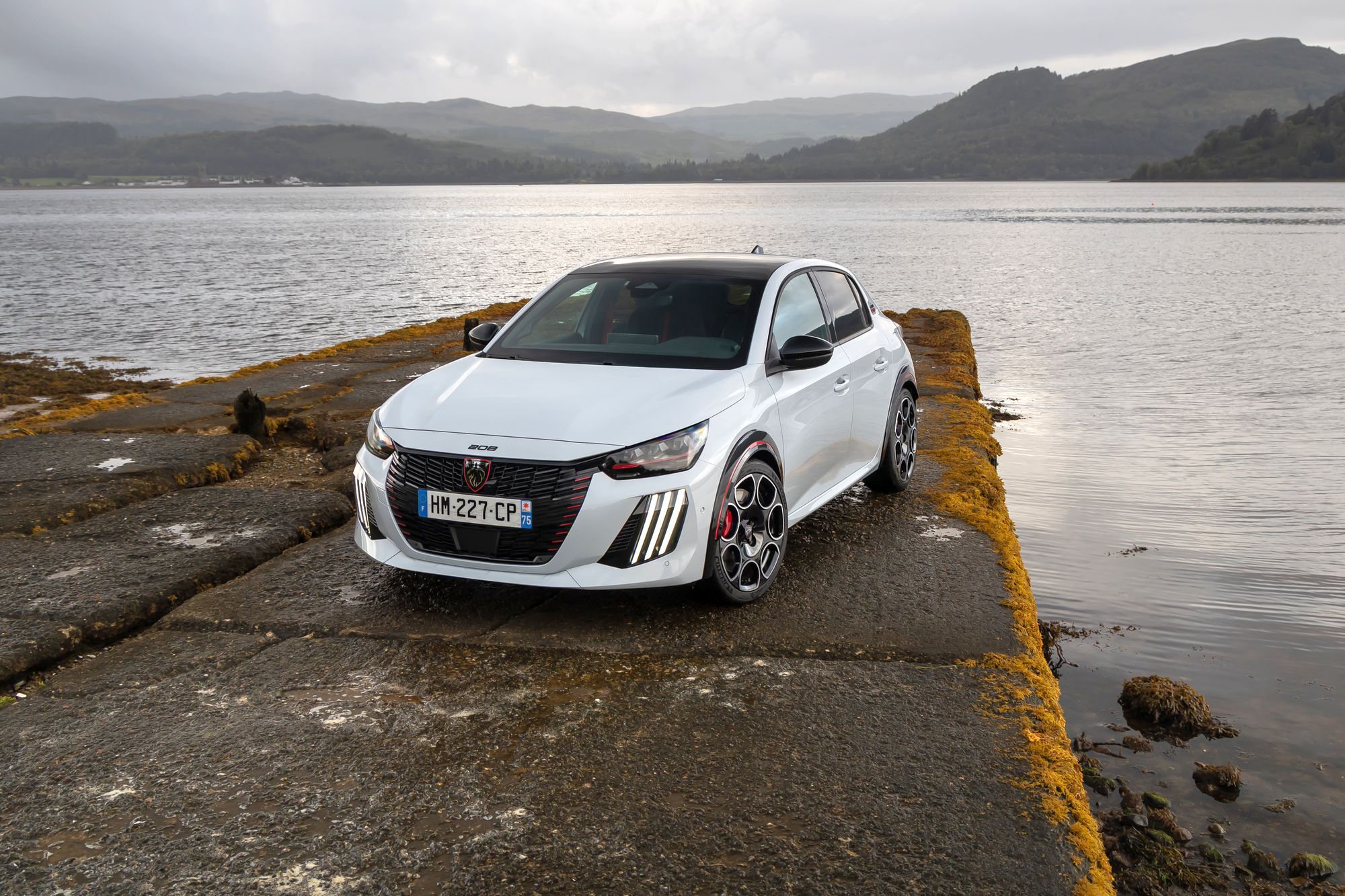 peugeot_e_208_gti_2026_vezess_002 | Vezess