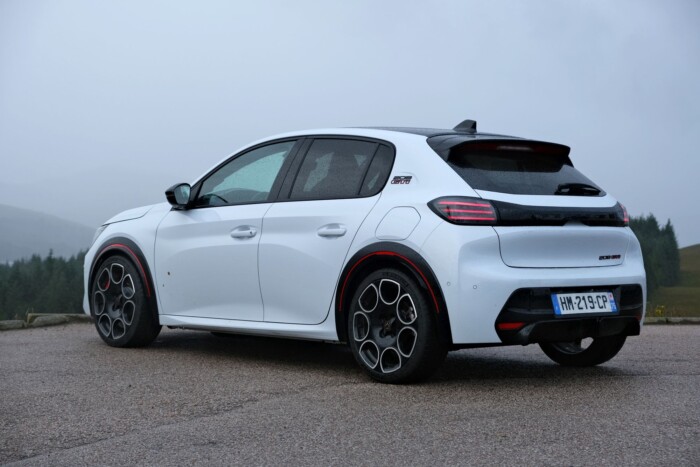 Itt az új Peugeot GTi, elektromos. Baj? 15 Itt az új Peugeot GTi, elektromos. Baj? 15