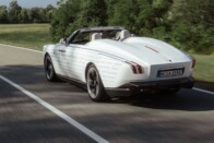 Minden eddiginél erősebb autóval bont formát a Bentley 21 Minden eddiginél erősebb autóval bont formát a Bentley 21