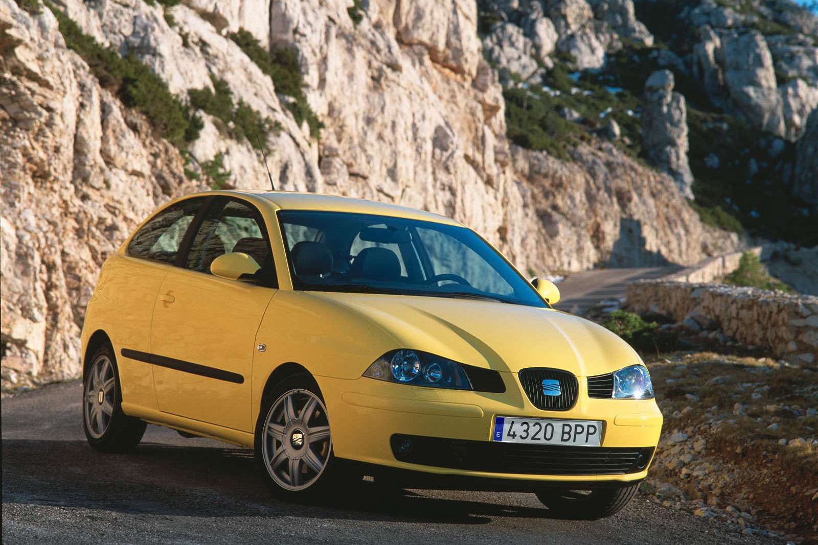 seat-ibiza-2002-front_three-quarter-5ab323fd | Vezess