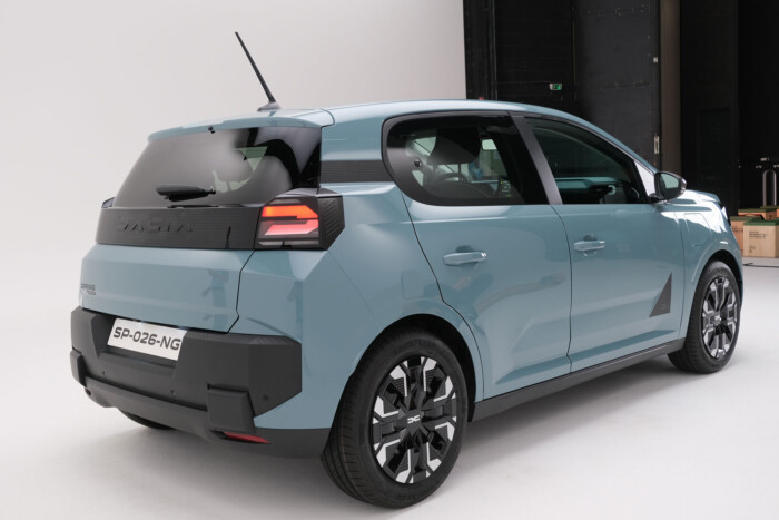 Hazánkba jön a kínaiaknál is olcsóbb Dacia 11