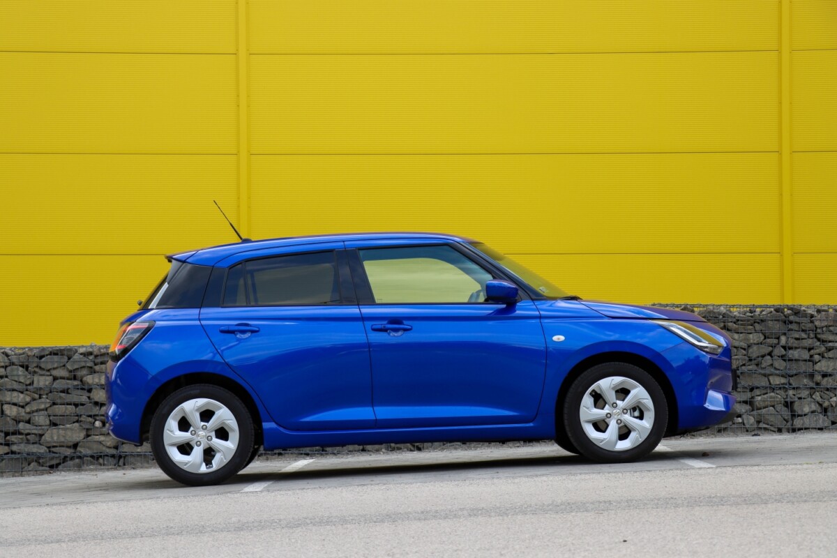 suzuki-swift-12-dualjet-glx-9111-1200x800 | Vezess