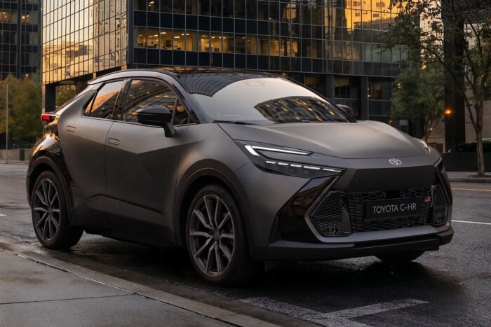 Beszürkült a Toyota sportos SUV-ja 7