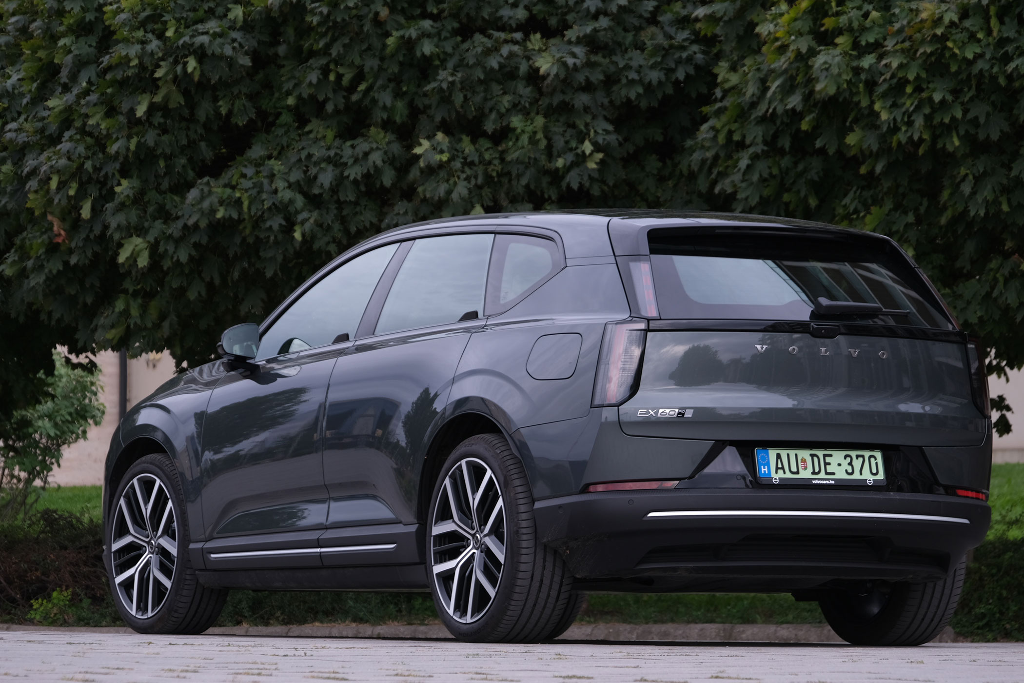 volvo_ex60_2026-43 | Vezess