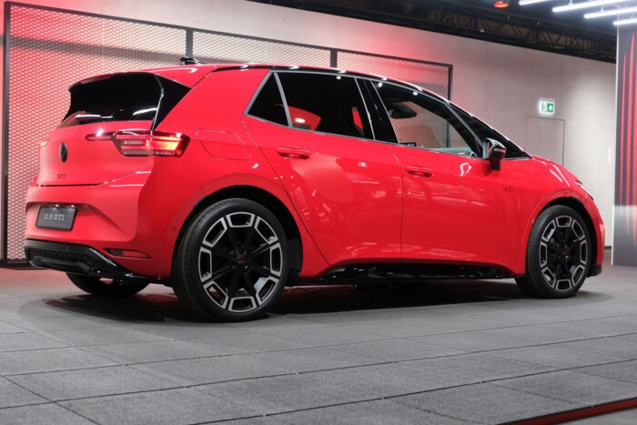 Itt az új Volkswagen GTI, elektromos és hátul hajt 7 Itt az új Volkswagen GTI, elektromos és hátul hajt 7
