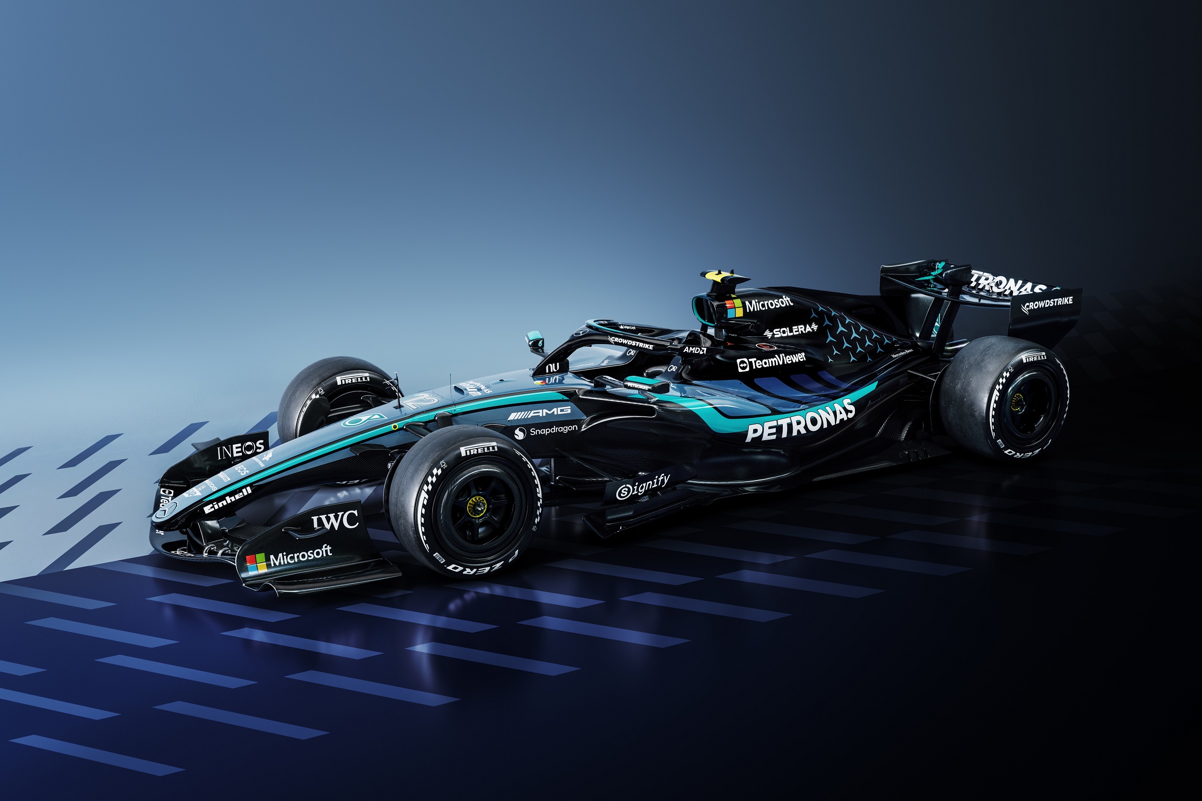 Új festést kapott a Ferrari és a Mercedes F1 autója is 6