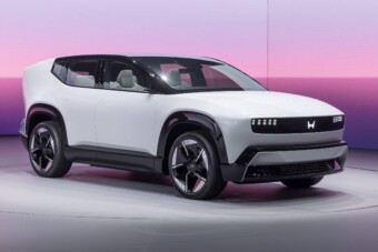 Kiszedi a kukából, megépíti fura SUV-ját a Honda