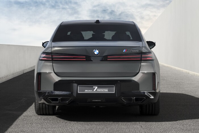 Kamu napfénytetővel épített autót a BMW, nem véletlenül 7 Kamu napfénytetővel épített autót a BMW, nem véletlenül 7