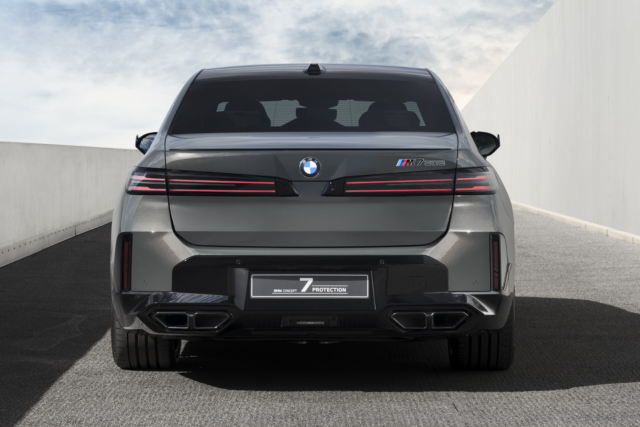 bmw-concept-7-protection-4 | Vezess