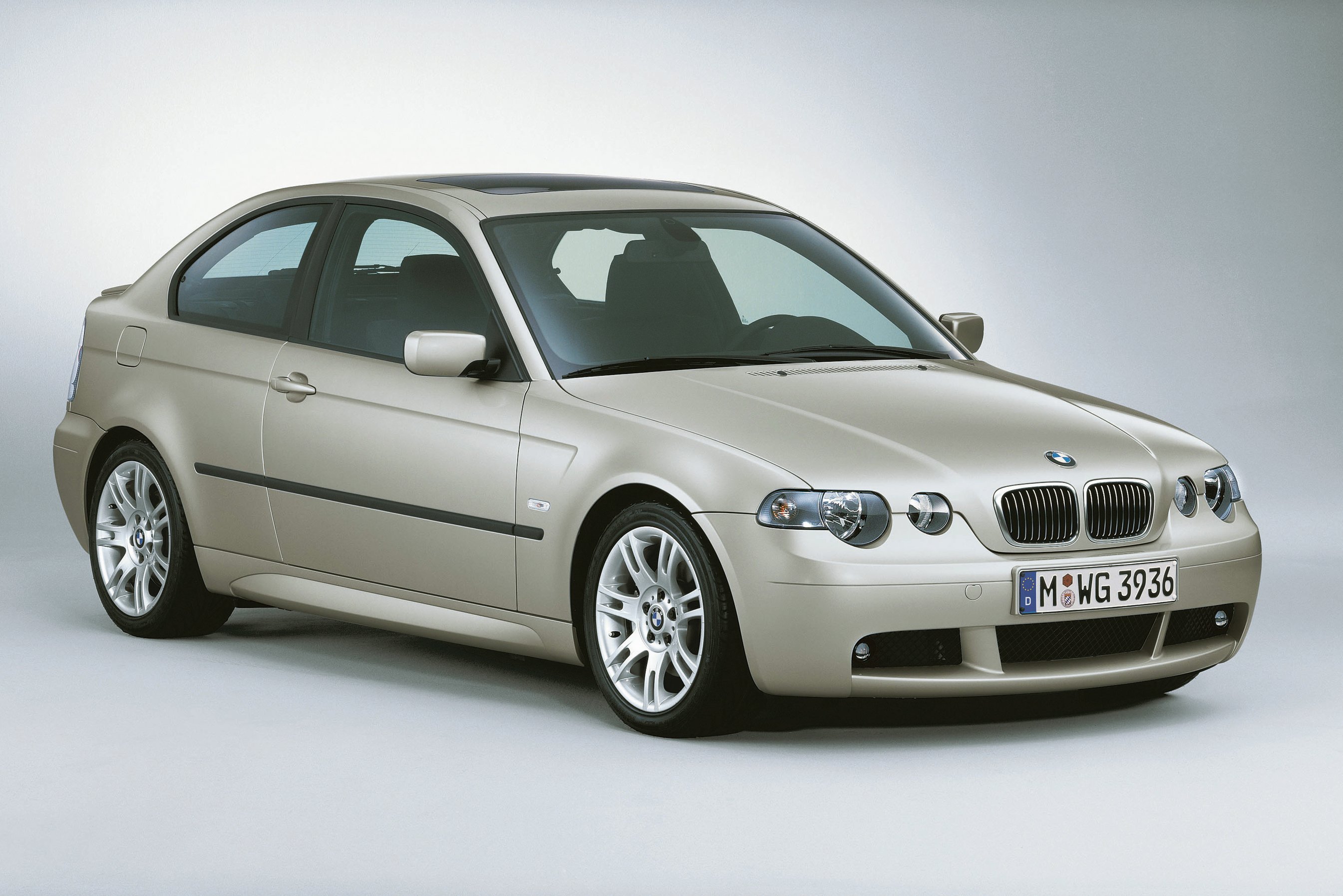 Spúr-projektként indult, legenda lett a kis BMW 1