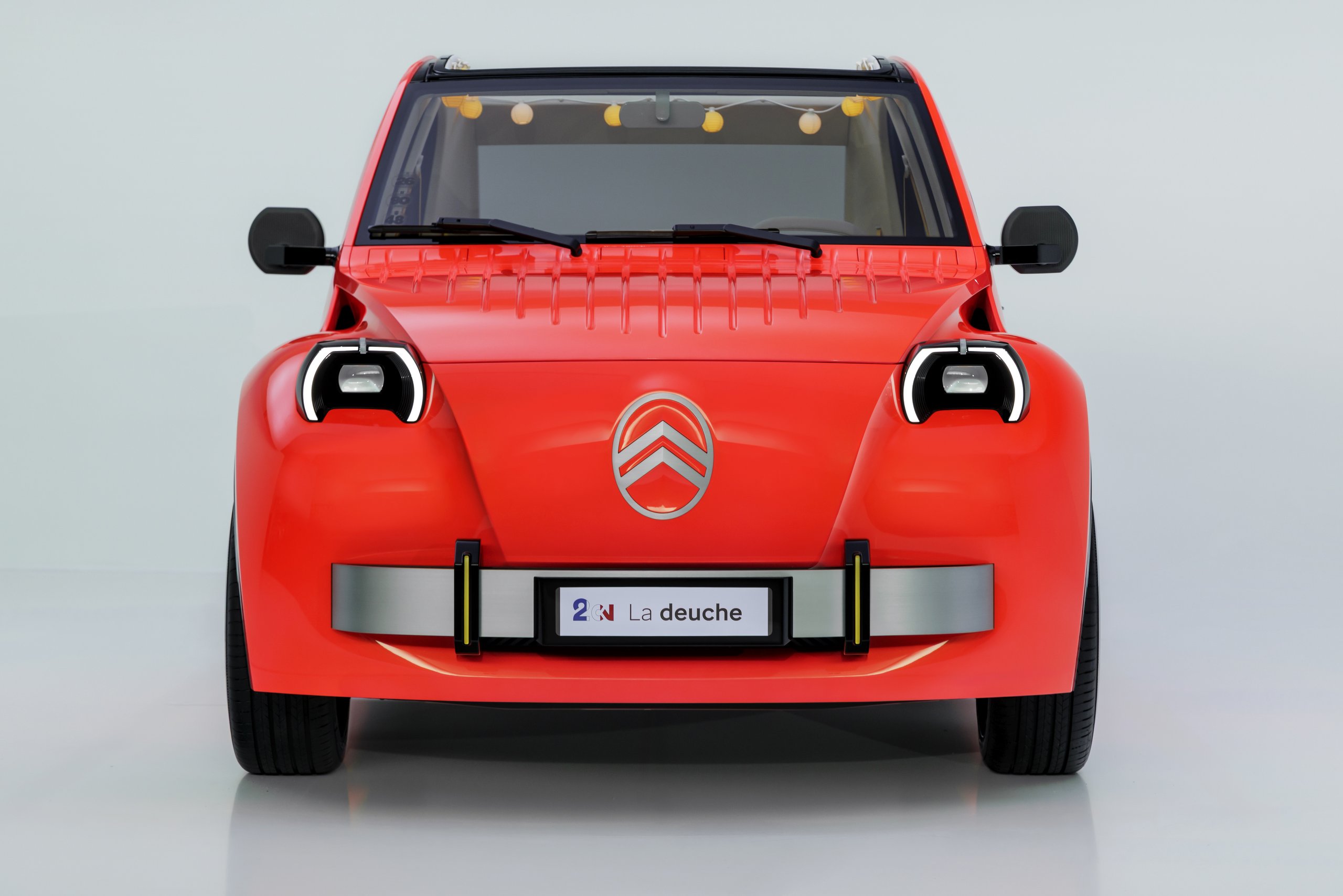 Olcsó kisautóként tér vissza a Citroën Kacsa 2 Olcsó kisautóként tér vissza a Citroën Kacsa 2