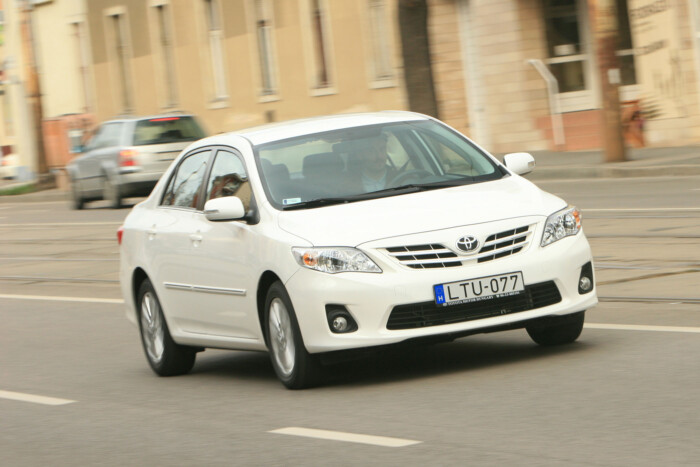 Ezért szeretik a magyarok ezt a Toyotát 17