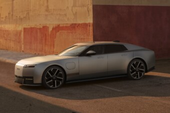 Rácsok közé zárja utasait a legújabb Jaguar