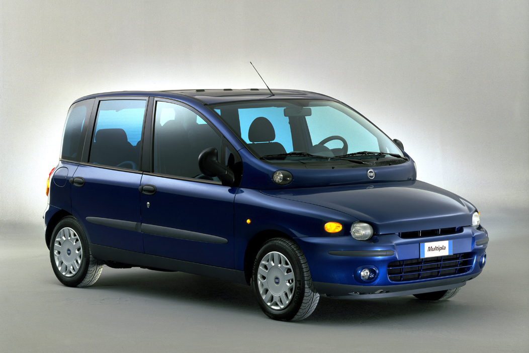 Nagy családhoz, kicsi munkákhoz jó ez a Fiat 11