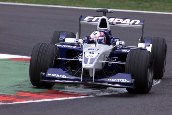 Elhagytak egy F1-es autót, bíróságra megy a csapat 1 Elhagytak egy F1-es autót, bíróságra megy a csapat 1