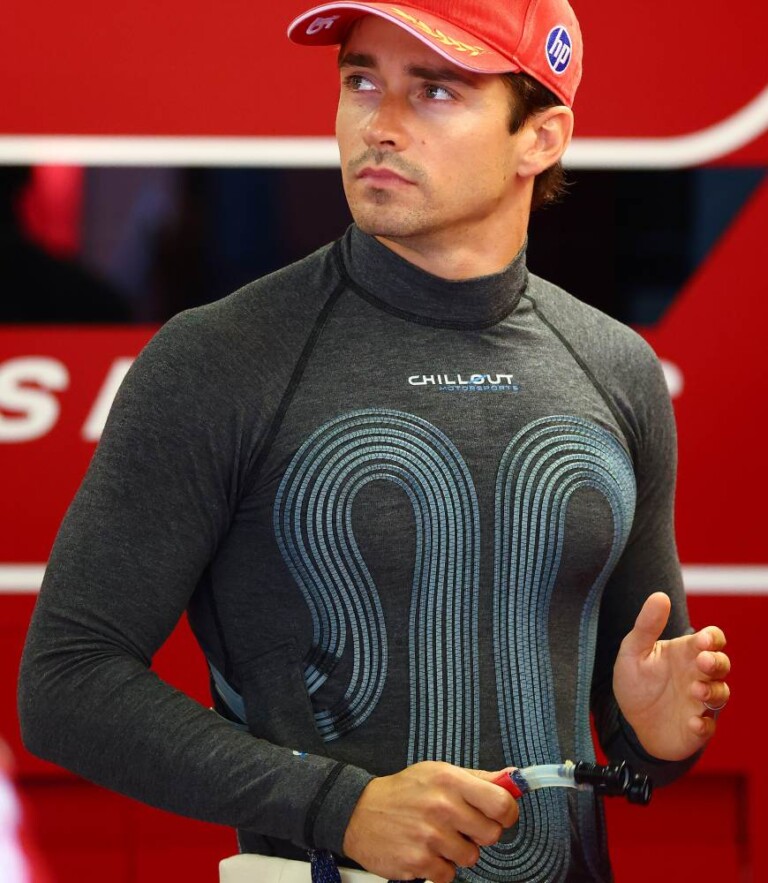 Felesleges bonyolítás az F1-es hűtőmellény? 3 Felesleges bonyolítás az F1-es hűtőmellény? 3