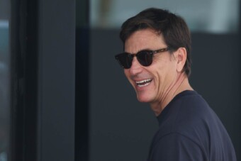 Lekapták, milliárdos sportkocsival jár az F1-főnök