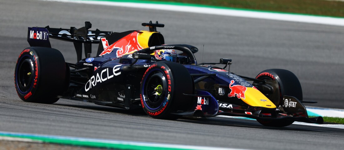 Verstappen visszatért az élre az F1-ben