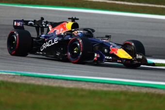 Verstappen visszatért az élre az F1-ben
