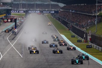 Kiderült, mitől álltak meg tömegesen az F1-autók