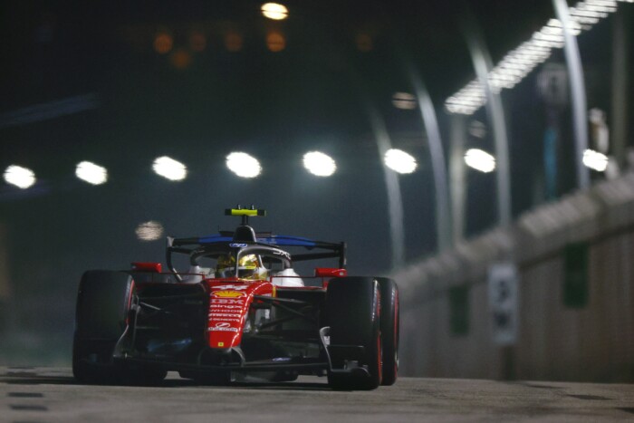 Hamilton szájából kiénekelték a sajtot az F1-időmérőn 8 Hamilton szájából kiénekelték a sajtot az F1-időmérőn 8