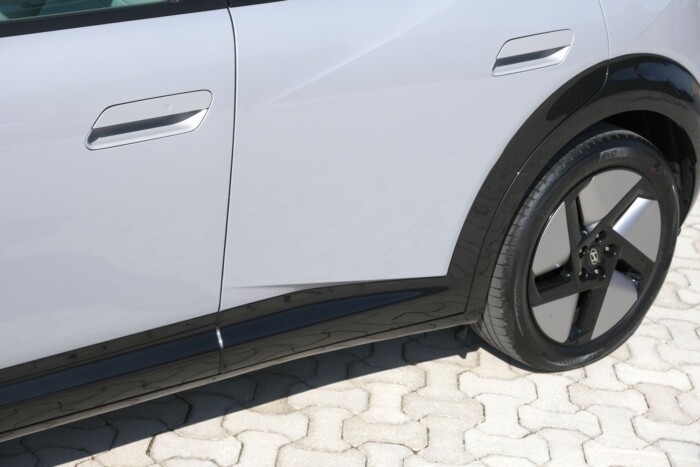 Praktikus és nem unalmas, itt a Hyundai új villanyautója 8 Praktikus és nem unalmas, itt a Hyundai új villanyautója 8