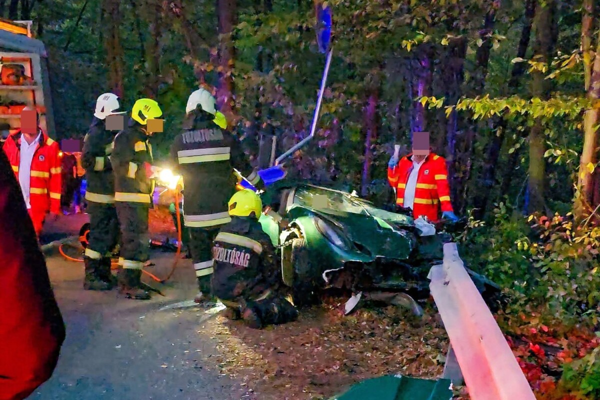 Ritka sportautót törtek össze a Bükkben
