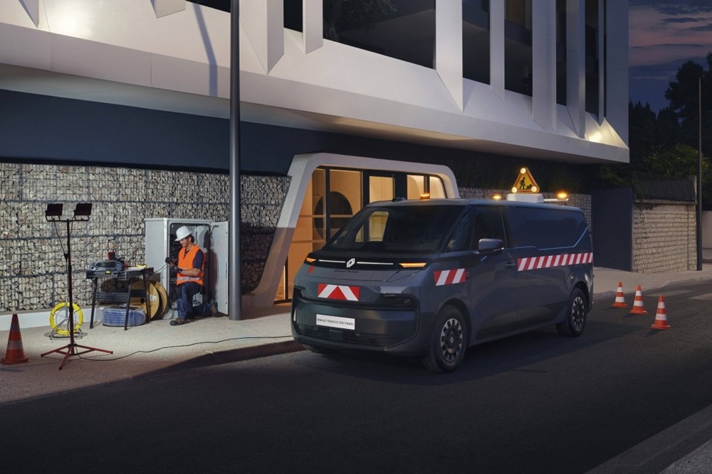 Felvillant a piros a Renault új munkásfurgonjánál 3 Felvillant a piros a Renault új munkásfurgonjánál 3