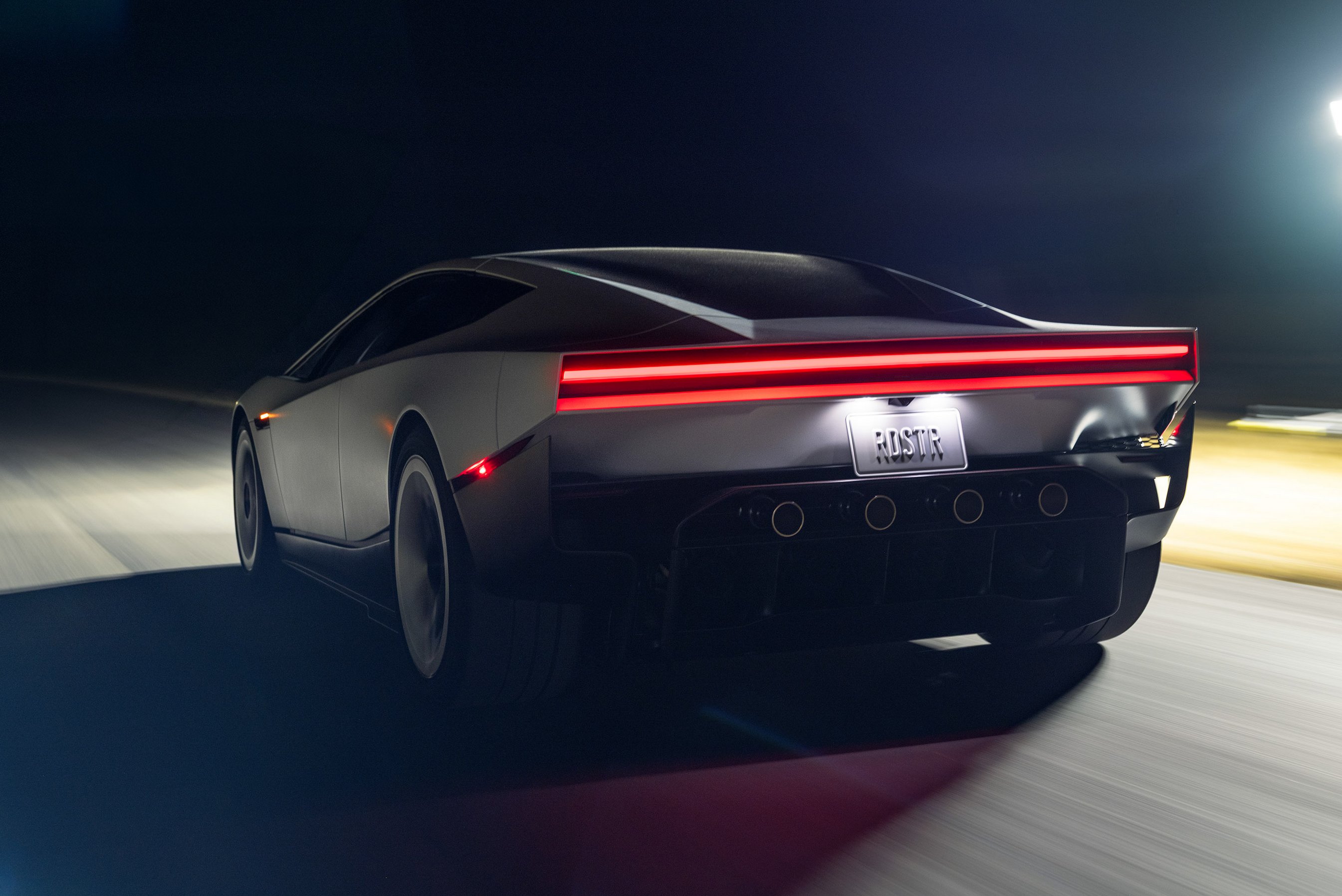 Új autójával szintet ugrik a Tesla, szó szerint 1