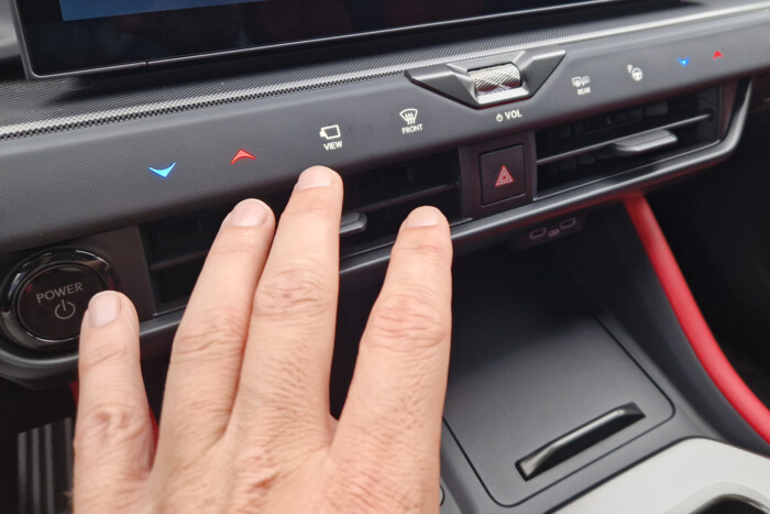 Villannyal frissít a Lexus legfontosabb modellje 10 Villannyal frissít a Lexus legfontosabb modellje 10