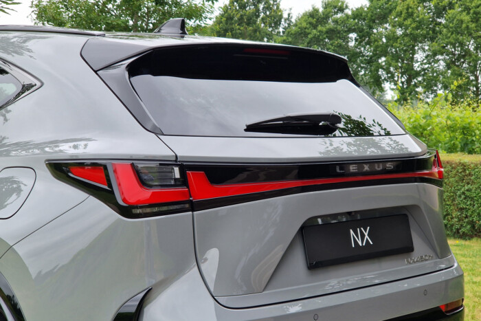 Villannyal frissít a Lexus legfontosabb modellje 7 Villannyal frissít a Lexus legfontosabb modellje 7