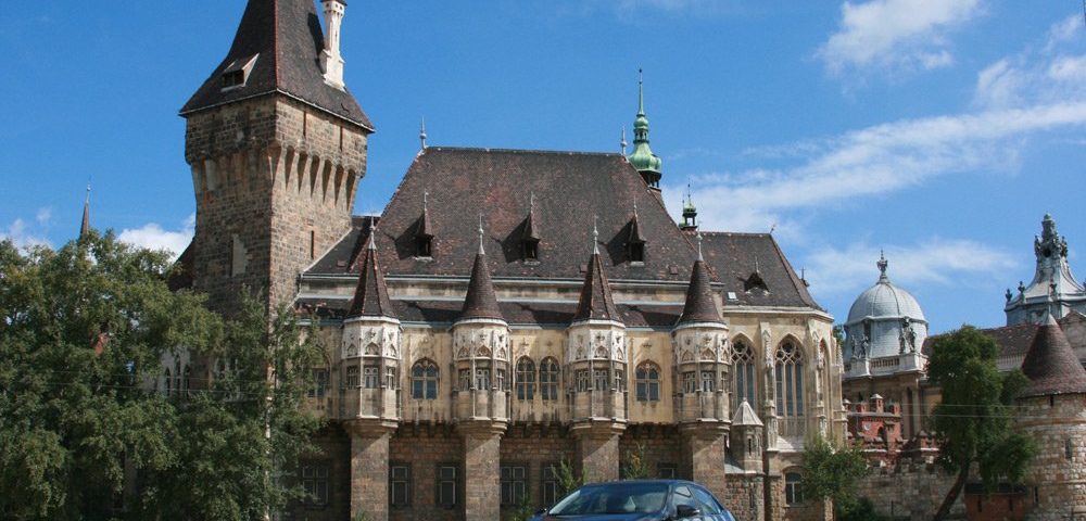 Autóháború: japán vagy német?