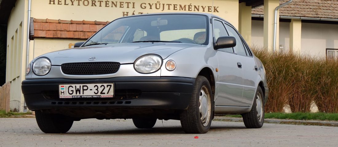 Használt autó: Toyota Corolla E11