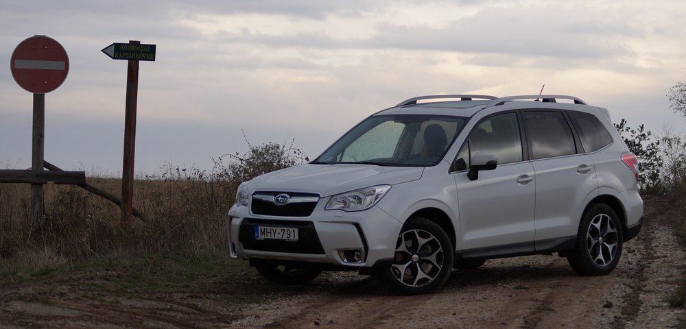 Menő forma, furmányos technika, sprőd belső