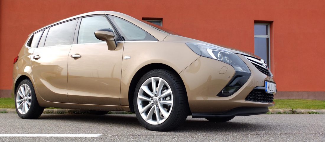 Okos családi Opel, új magyar motorral