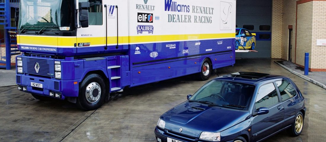 Laetita Casta és a Renault Clio