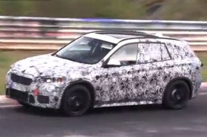 A Nürburgringen tesztel az új BMW-törpe