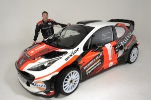 Raliautó a pajtából