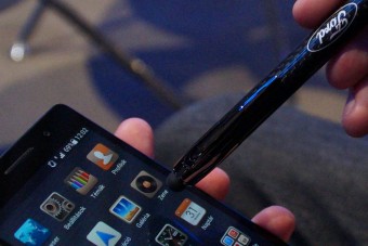 Műujjas tollat kaptunk a Fordtól