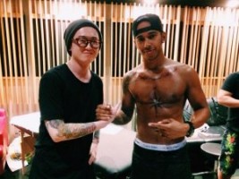 F1: Hamilton bőrére újabb bölcsesség került