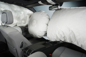 Időzített bomba hárommillió japán autó