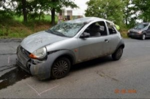 A nap képe - Leszorította a teherautó, felborult