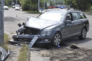 A nap képe - autó és motor ütközött