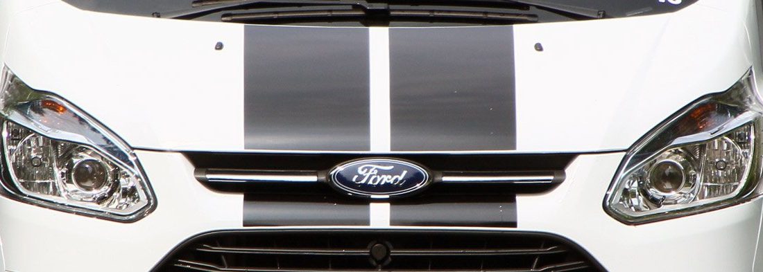 Megnyerő külsejű melós