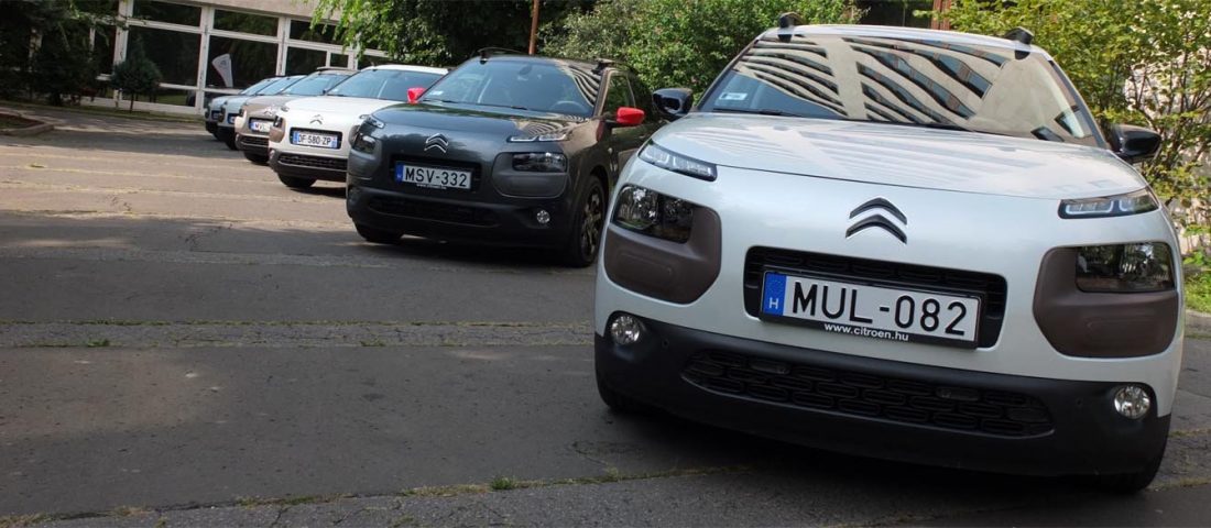 Nahát, egy igazi francia autó!